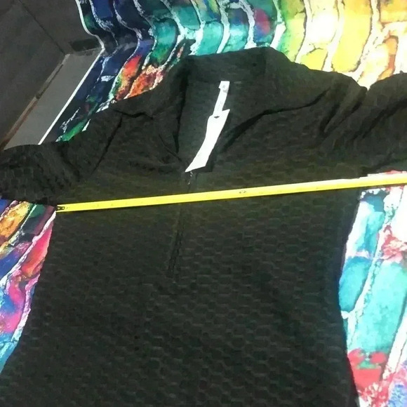 NYC petite large 1/2 zip top black with waffle texture - Picture 7 of 12